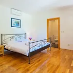 Paradiso Дом отдыха Задар