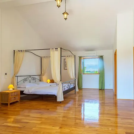 Paradiso Holiday home *