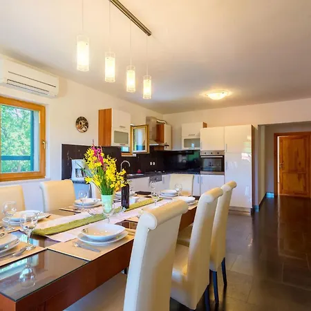 Holiday home Paradiso *