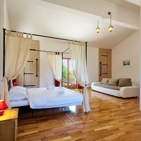Holiday home Paradiso